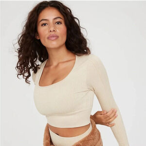 Aerie Beige Ribbed Long Sleeve Crop Top size large